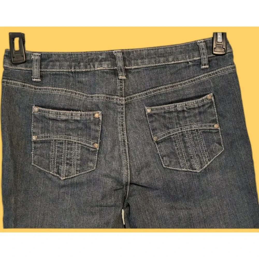 Ana Women's Jeans Size 10 Blue Cropped Capri Low Rise Dark Wash Denim 5 Pockets - Picture 12 of 13